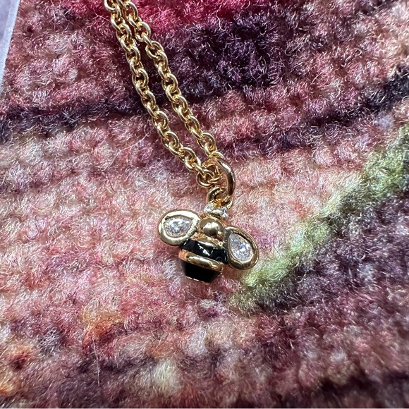 Kate Spade Queen Bee Happy Earring Necklace Set NWT - Picture 3 of 7